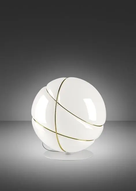 Lampă de masă Fabbian Armilla F50 13W - alb și auriu - F50 B05 01 Ofertă limitată