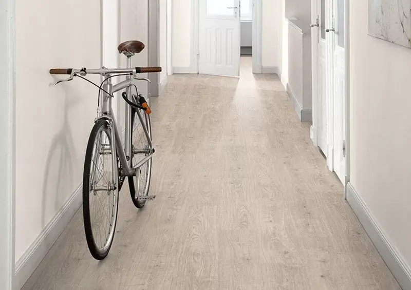 Bestseller Parchet laminat Egger Nature Sense 2025, Aqua AQ24, Stejar Berdal gri EL1037