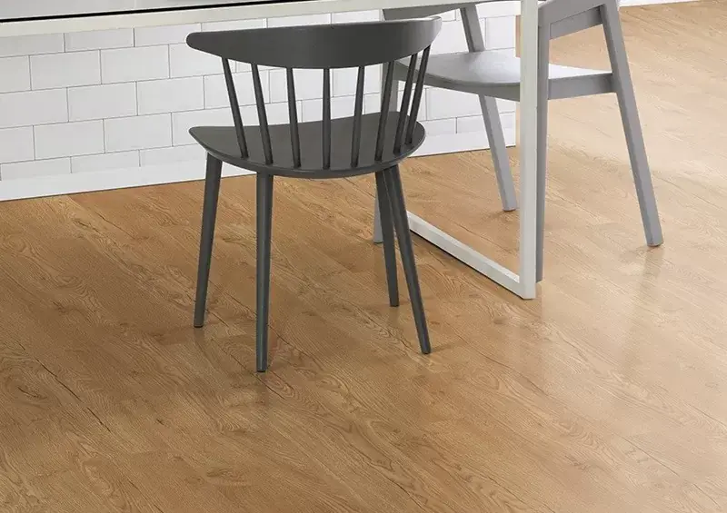 Parchet laminat Egger Nature Sense 2025, Aqua AQ24, Stejar Olchon miere EL2856 Premium