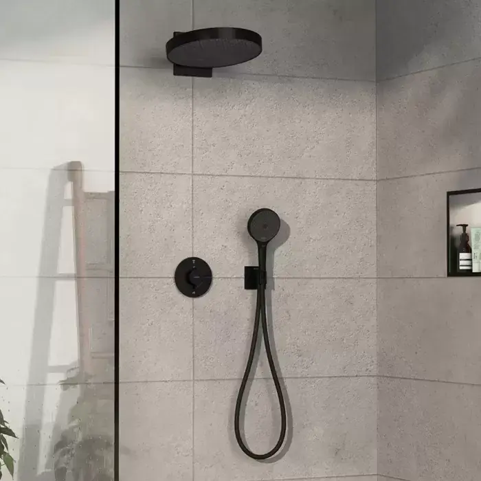 Sistem de dus fix si mobil incastrat, cu baterie termostatata, negru mat (matt black), Hansgrohe ShowerSelect Comfort S 15554670 set Ofertă de sezon