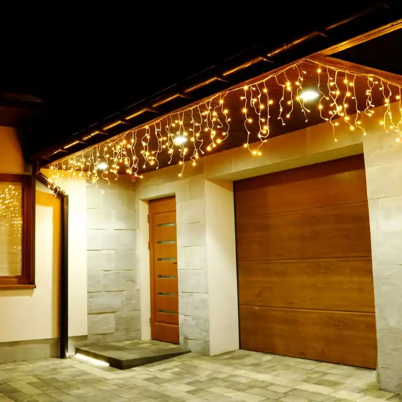 Ghirlanda luminoasa tip perdea 500 LED-uri, 20m, pentru interior/exterior, iluminare galbena Preț redus