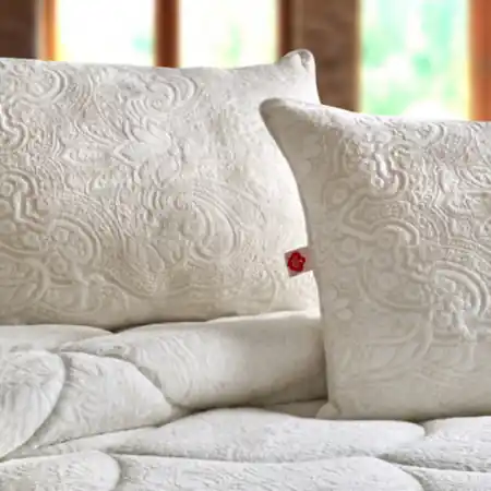 Disponibil imediat Perna Plusata Posh Crem, 50x70 cm