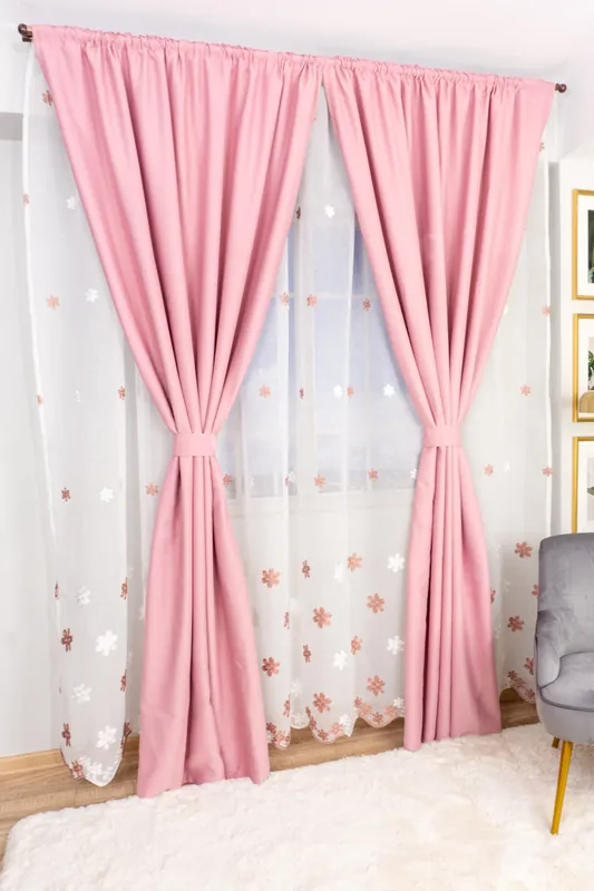 Set Britney - Perdea din In cu Floricele Roz Pudra si Draperie Blackout Roz Drajeu Plată sigură