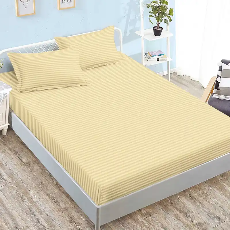 Mai ieftin Cearceaf din Damasc Premium cu Elastic - 120/140x200 + 2 Fete Perna - Crem Intens - CEDZ_K106